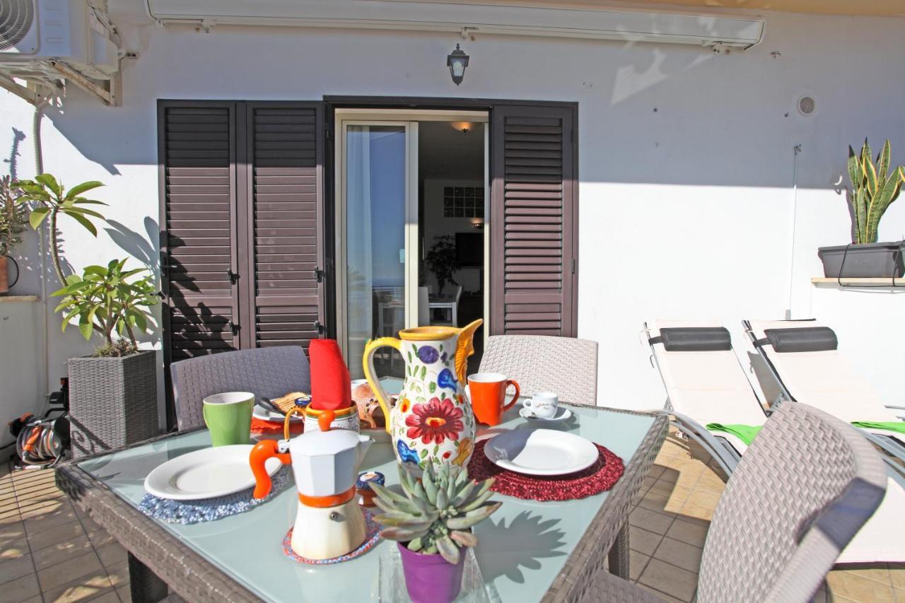 Casa Cloe Apartment Taormina Bagian luar foto
