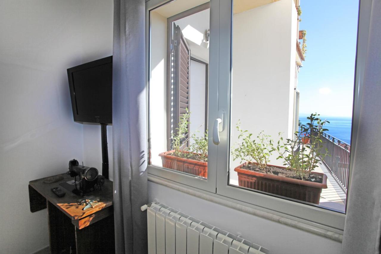 Casa Cloe Apartment Taormina Bagian luar foto